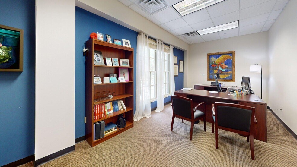 More Photos Of 4407 Bee Caves Rd, West Lake Hills Medical For Sale