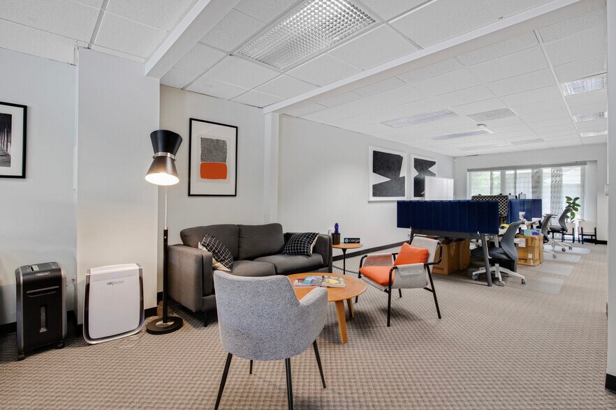 More Photos Of 1321 7th St, Santa Monica Office For Sale