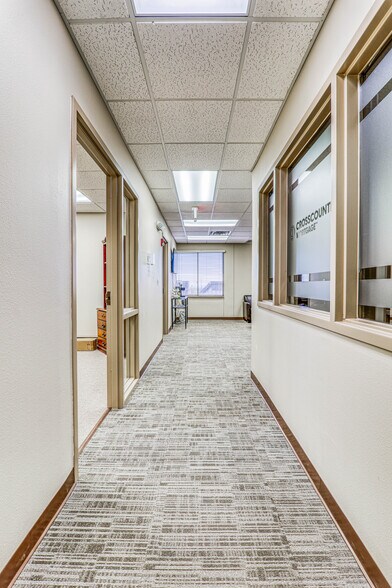 More Photos Of Sundland Park & Mesa Hills Dr., El Paso Office For Lease
