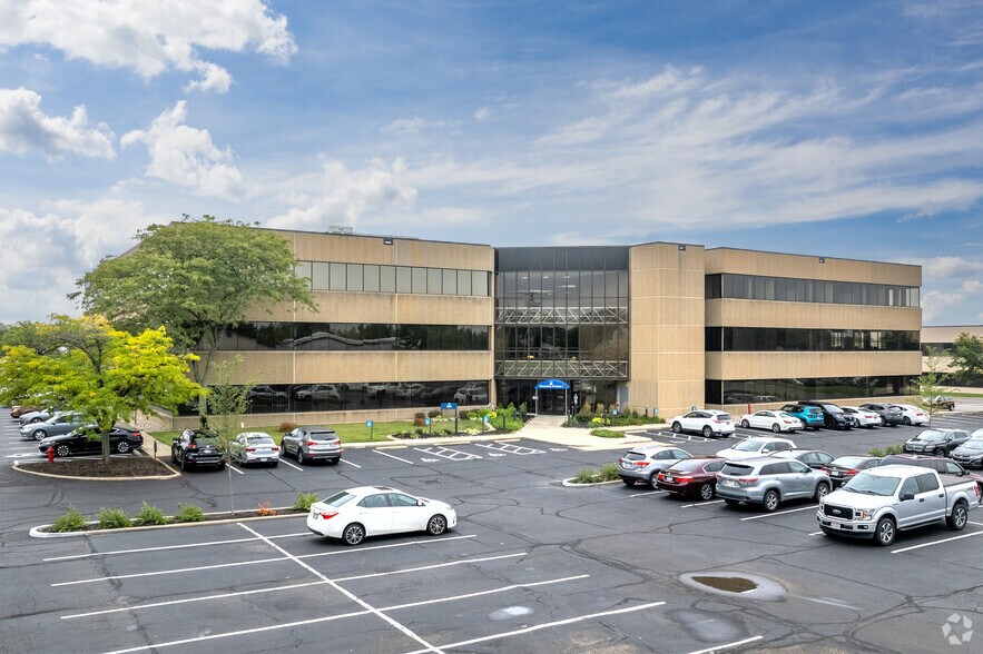 Primary Photo Of 4665 Cornell Rd, Blue Ash Office For Lease