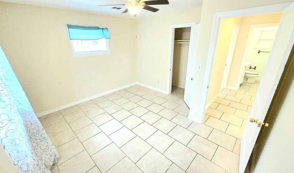 More Photos Of , Bradenton Multifamily For Sale