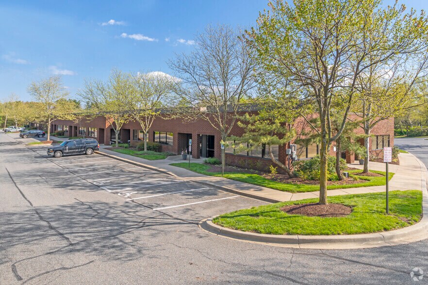 More Photos Of 910 Cromwell Park Dr, Glen Burnie Unknown For Lease