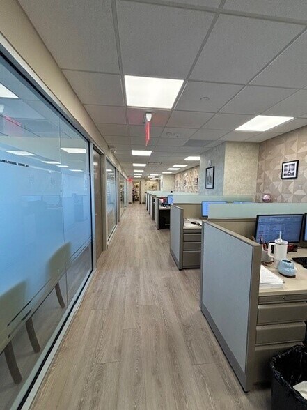More Photos Of 108-18 Queens Blvd, Forest Hills Office For Lease