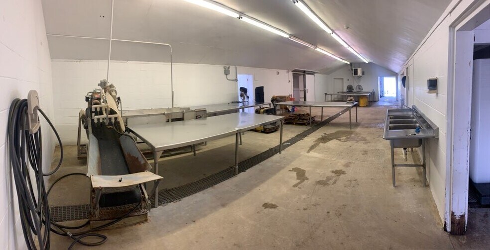 More Photos Of 975 Gull Rock Rd, Engelhard Warehouse For Sale