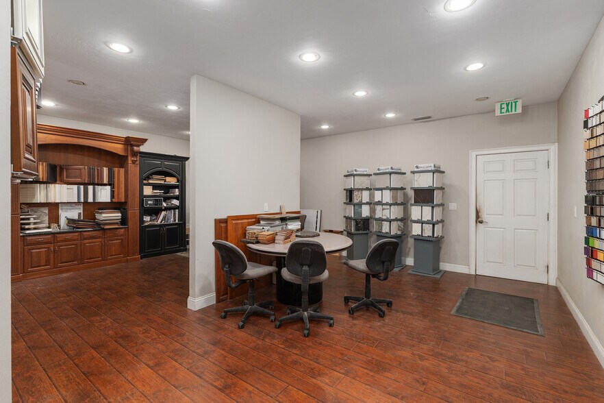 More Photos Of 26509 NW Us-27, High Springs Warehouse For Sale