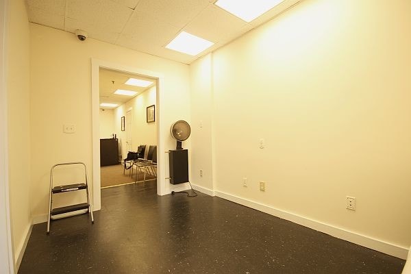 More Photos Of 132-134 Washington St, Hoboken Storefront Retail Office For Lease