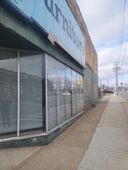 More Photos Of 2522 E Truman Rd, Kansas City Storefront For Lease