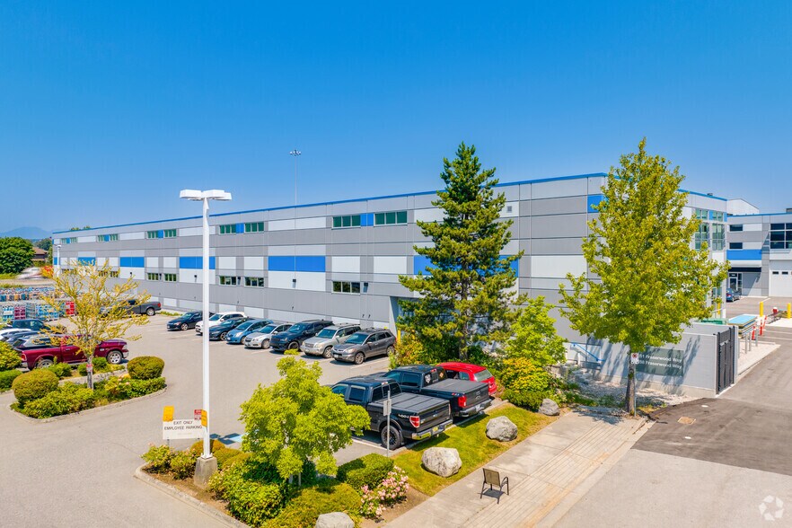 More Photos Of 23251 Fraserwood Way, Richmond Industrial For Sale