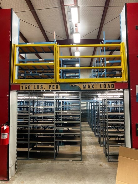 More Photos Of 2828 3rd Ave South, Texas City Warehouse For Sale