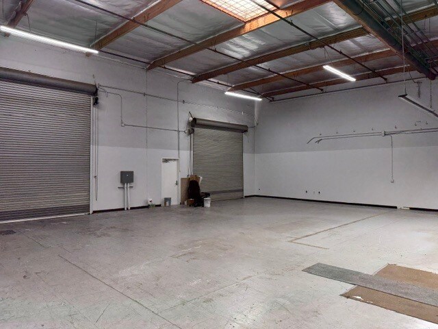 More Photos Of 5606-5736 Corporate Ave, Cypress Research And Development For Lease