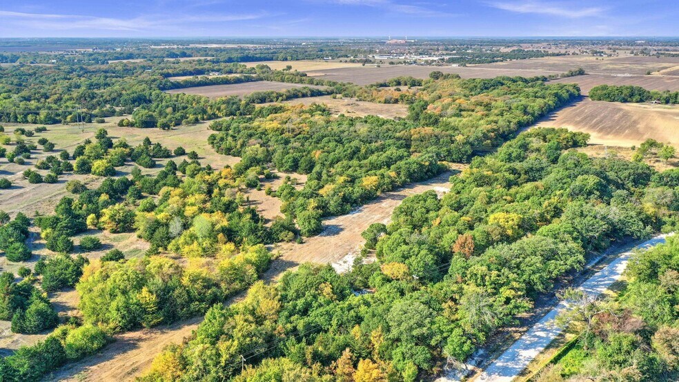 More Photos Of 33.3 County Road 429, Anna Land For Sale