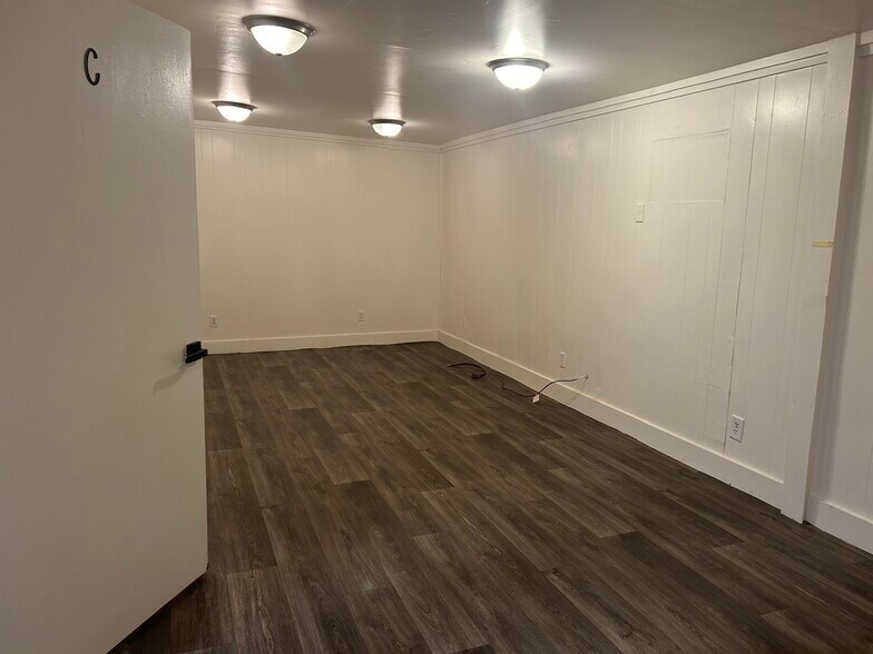 More Photos Of 103 Queen St, Georgetown Medical For Lease