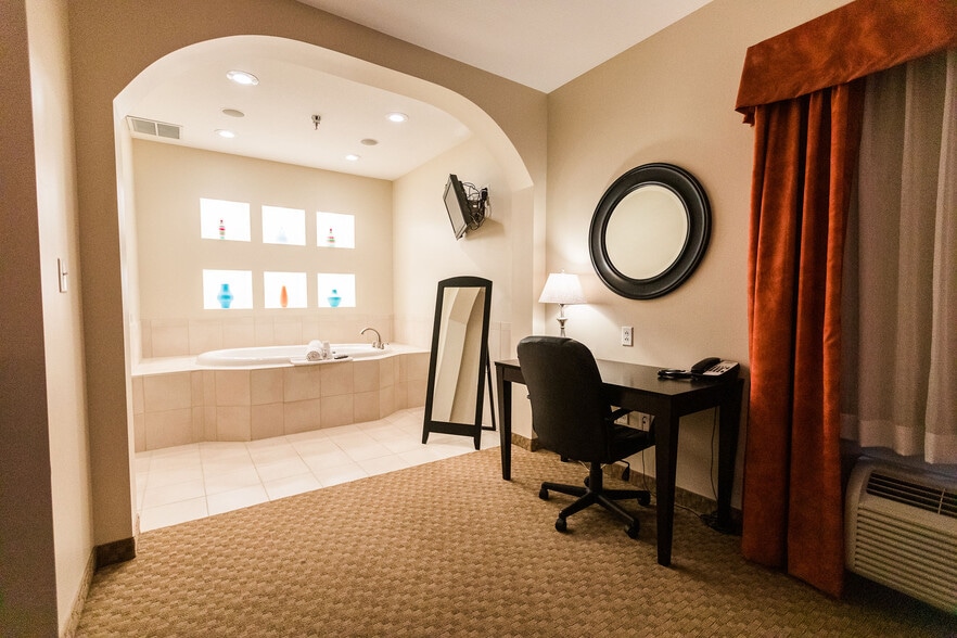More Photos Of 22500 Rhea County Hwy, Spring City Hotel For Sale