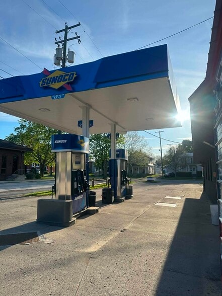 Primary Photo Of 325 N Sandusky Ave, Upper Sandusky Service Station For Sale