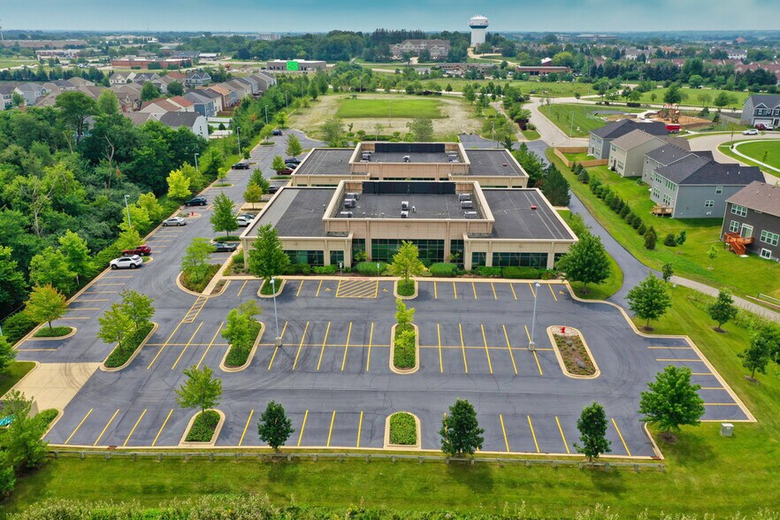 More Photos Of 320 Cardinal Dr, St Charles Medical For Lease