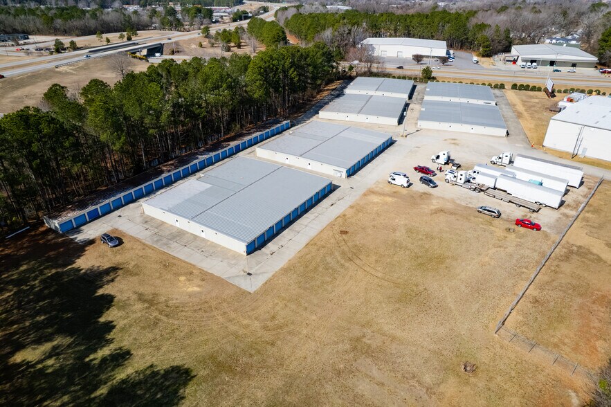 More Photos Of 803 S Eastern Blvd, Fayetteville Warehouse For Sale