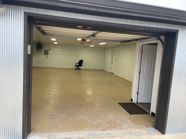 More Photos Of 6301 E 71st Ave, Commerce City Warehouse For Sale