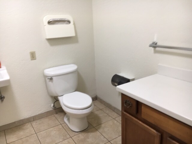 More Photos Of 380 Swift Ave, South San Francisco Warehouse For Lease