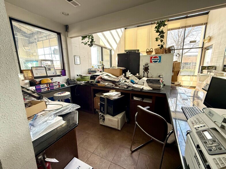 More Photos Of 5745 Independence St, Arvada Auto Repair For Sale
