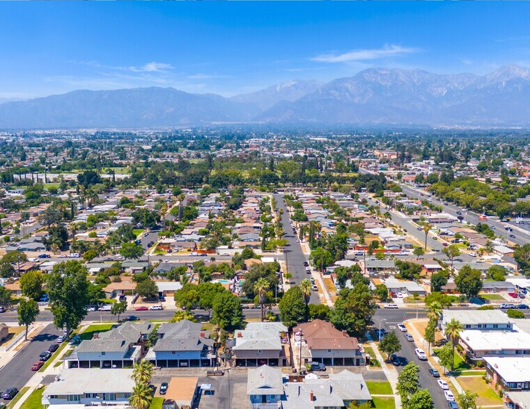 More Photos Of 1147 W D St, Ontario Multifamily For Sale