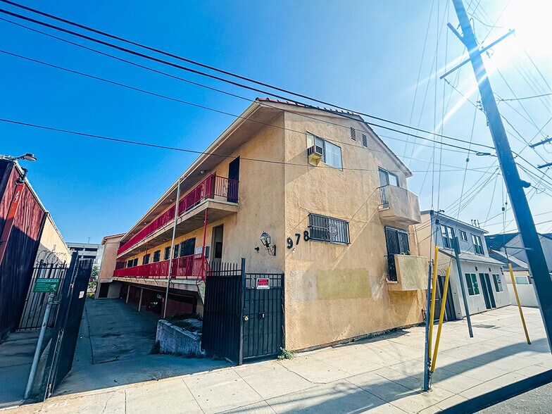 Primary Photo Of 980 Yale St, Los Angeles Apartments For Sale