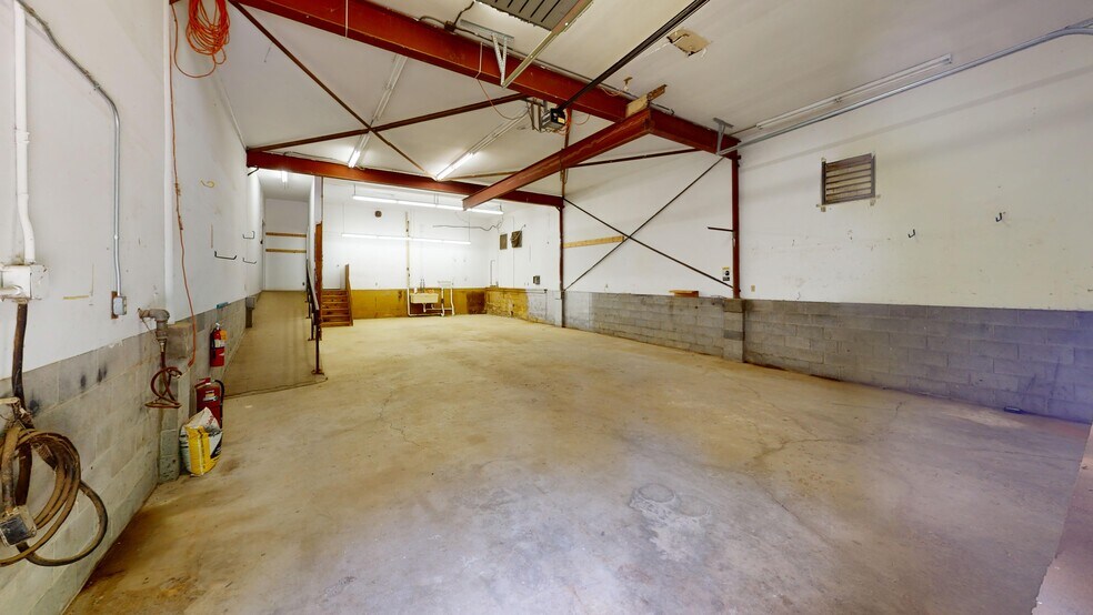 More Photos Of 3340 Ranger Rd, Lansing Research And Development For Lease