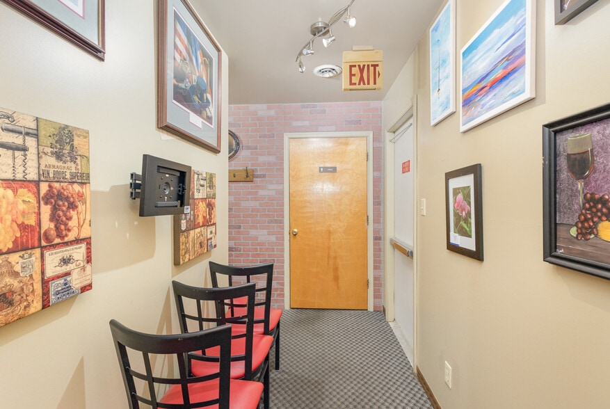 More Photos Of 15220 Kings Hwy, Montross Restaurant For Sale