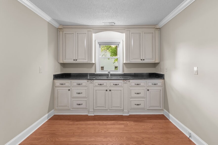 More Photos Of 319 N Central Ave, Locust Office Residential For Sale