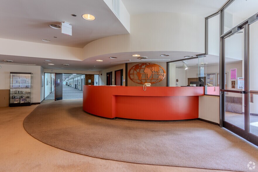 More Photos Of 951 Wendell Blvd, Wendell Manufacturing For Sale