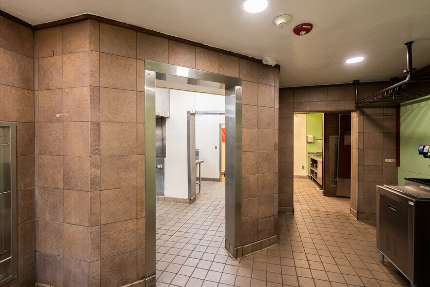 More Photos Of 3162 S Atlantic Ave, Daytona Beach Shores Restaurant For Lease