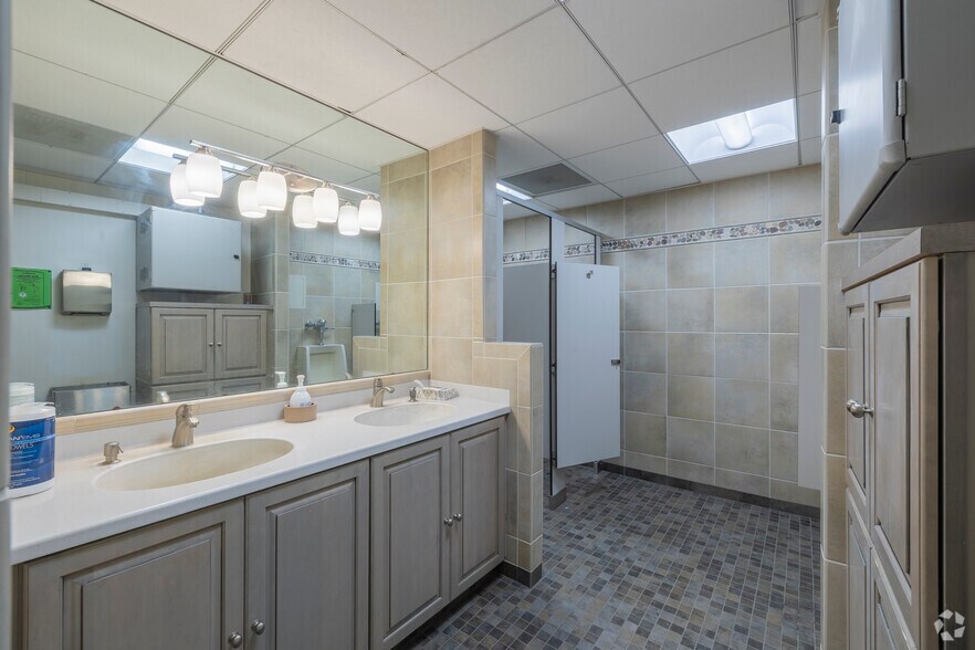 More Photos Of 2301 Napa Vallejo Hwy, Napa Land For Lease
