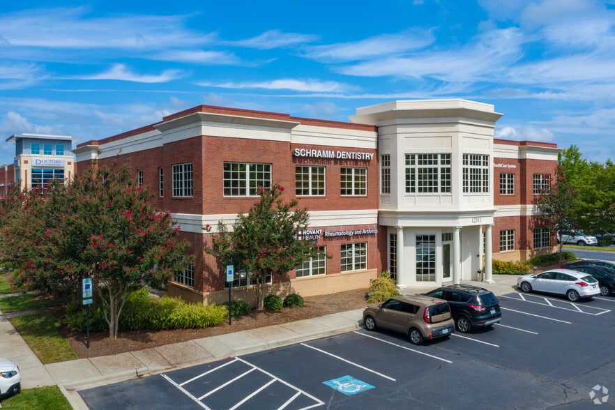 Primary Photo Of 12311 Copper Way, Charlotte Medical For Lease