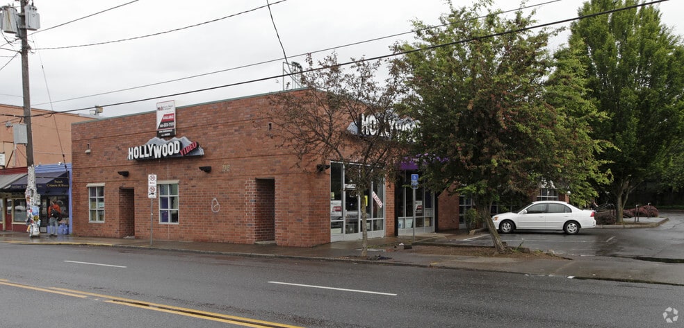 More Photos Of 3557 SE Hawthorne Blvd, Portland Freestanding For Lease