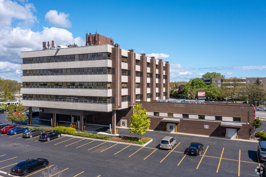 More Photos Of 4433 W Touhy Ave, Lincolnwood Office For Lease