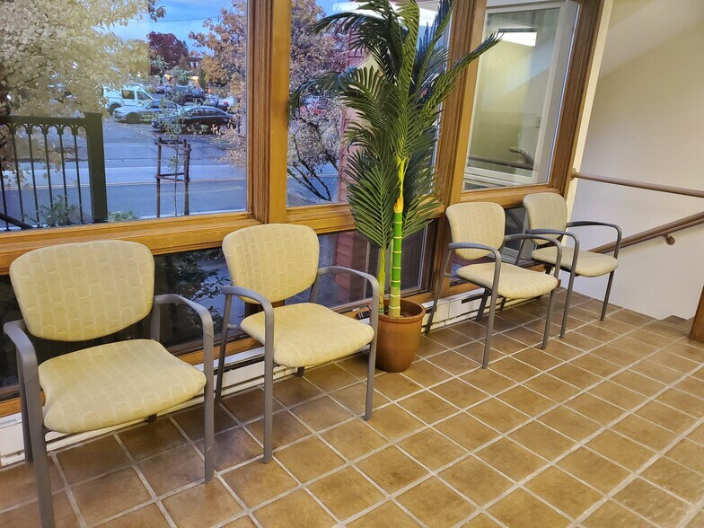 More Photos Of 258 E 10th Ave, Eugene Office For Lease