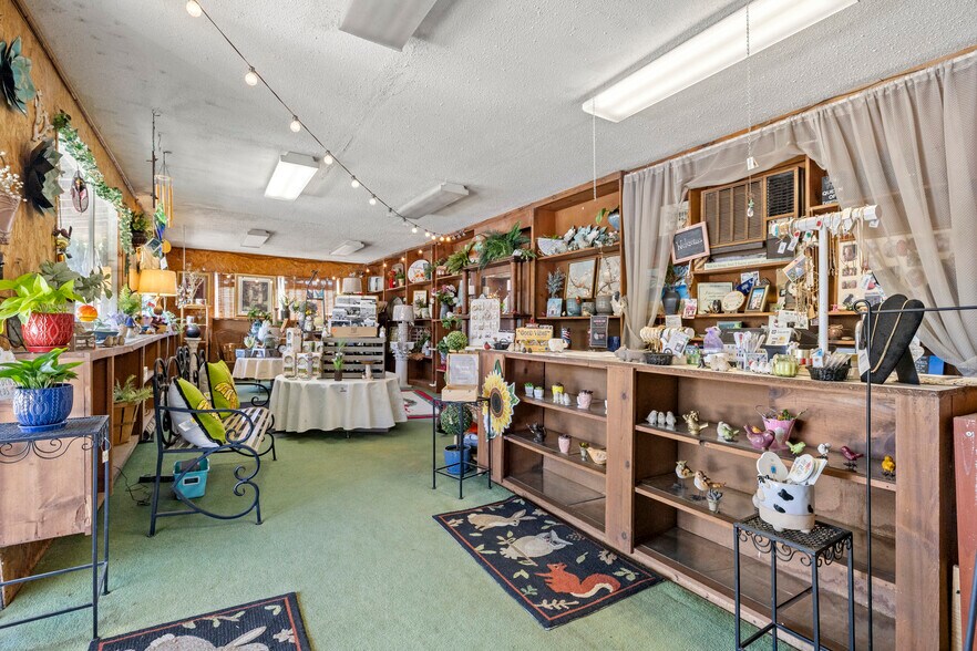 More Photos Of 649 Columbia Rd, Chester General Retail For Sale