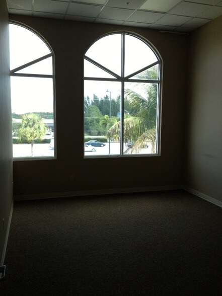 More Photos Of 3333 Renaissance Blvd, Bonita Springs Office For Lease