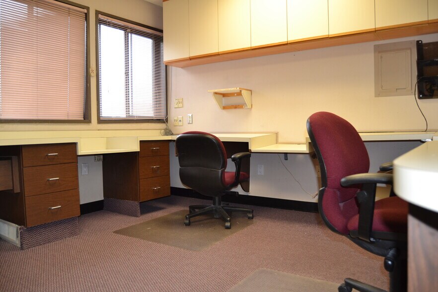 More Photos Of 20 Hospital Dr, Toms River Medical For Lease