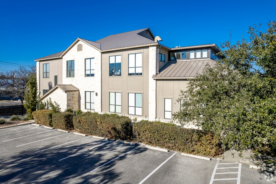 More Photos Of 14414 Blanco Rd, San Antonio Office For Lease