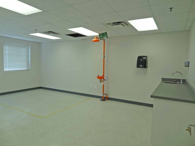 More Photos Of 1311-1319 Pineview Dr, Morgantown Medical For Lease