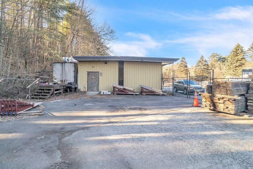 More Photos Of , Ware General Retail For Sale