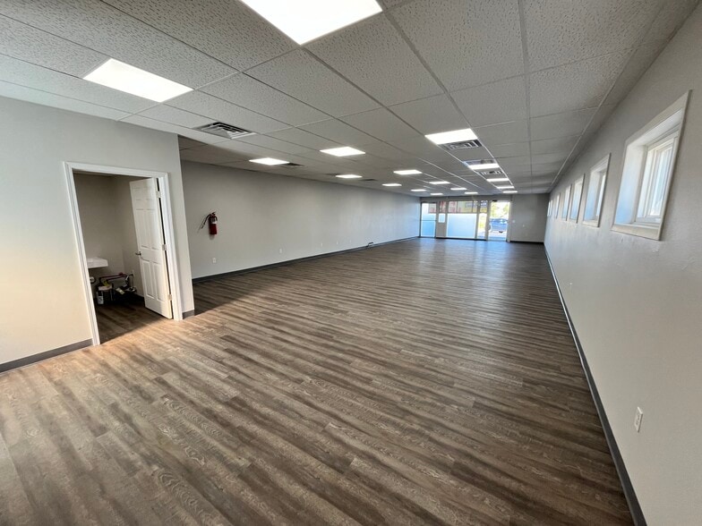 More Photos Of 2509-2543 E Clairemont Ave, Eau Claire Unknown For Lease