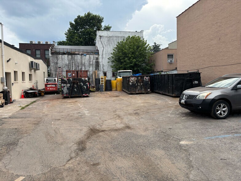 More Photos Of , Flushing Unknown For Sale