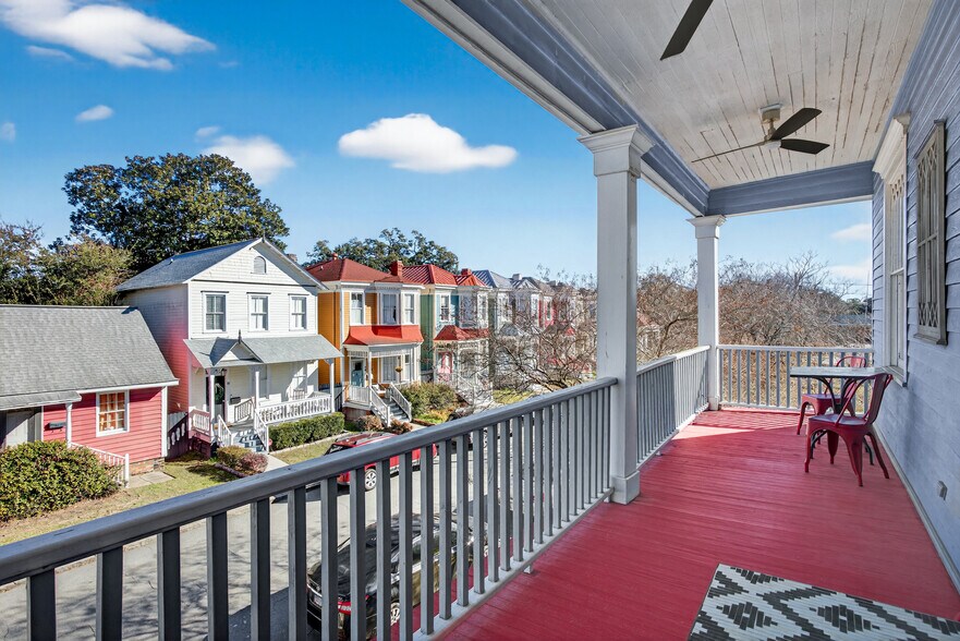 More Photos Of 11 E 41st St, Savannah Storefront Retail Residential For Sale