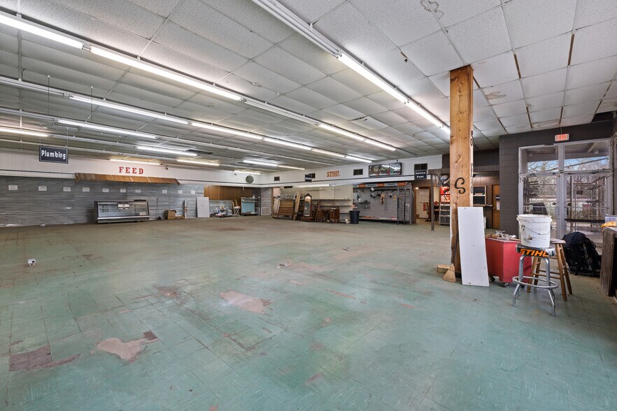 More Photos Of 6598 OK-98 Highway, Wright City Flex For Sale