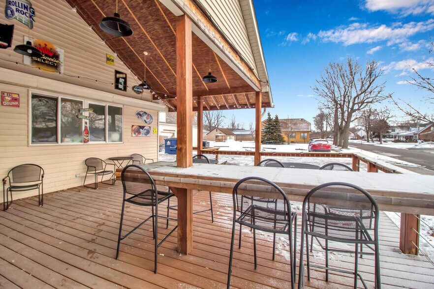 More Photos Of 16 Ellicott Pl, Depew Restaurant For Sale