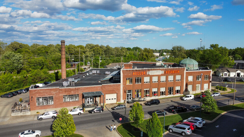 Primary Photo Of 3121 Broadway St, Paducah Storefront Retail Office For Sale