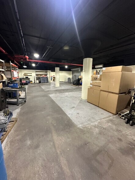 More Photos Of 1819 Flushing Ave, Ridgewood Warehouse For Lease