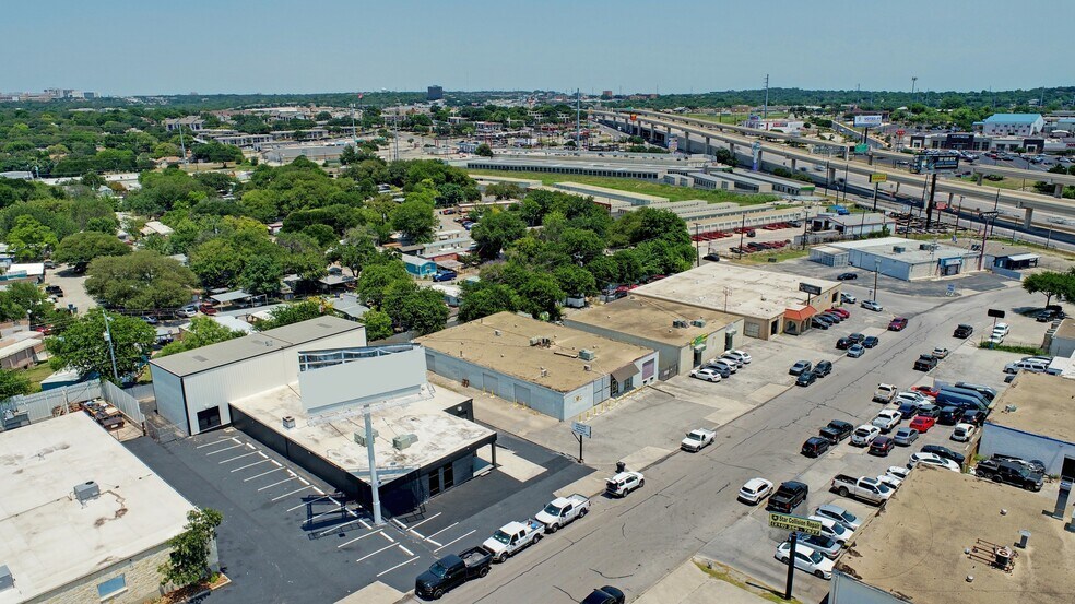 More Photos Of 5715 Kenwick St, San Antonio Warehouse For Lease