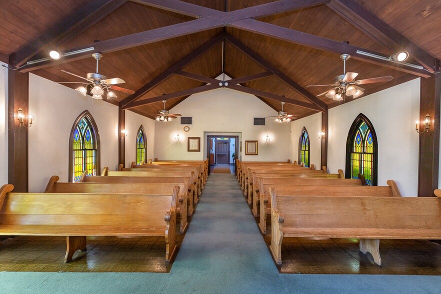 More Photos Of 2064 Orange Tree Ln, Redlands Lodge Meeting Hall For Sale